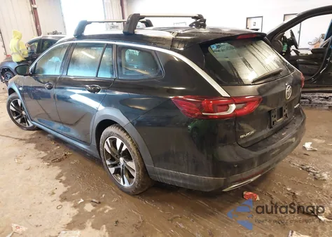 2018 Buick Regal Tourx Essence from USA, damaged, VIN W04GV8SX1J1107654